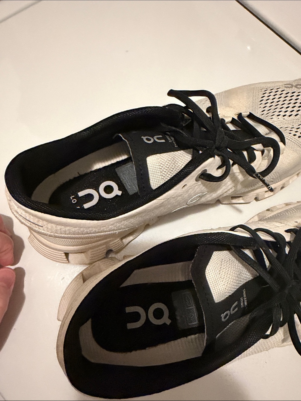 On Cloud Running Sneakers - Picture 7 of 8